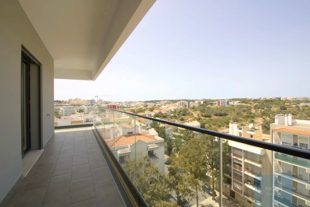 Apartamento T4 para Venda em Portimão Foto 48