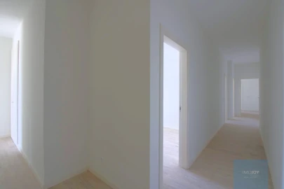 Apartamento T4 para Venda em Portimão