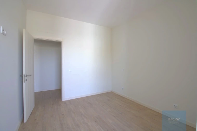 Apartamento T4 para Venda em Portimão Foto 21