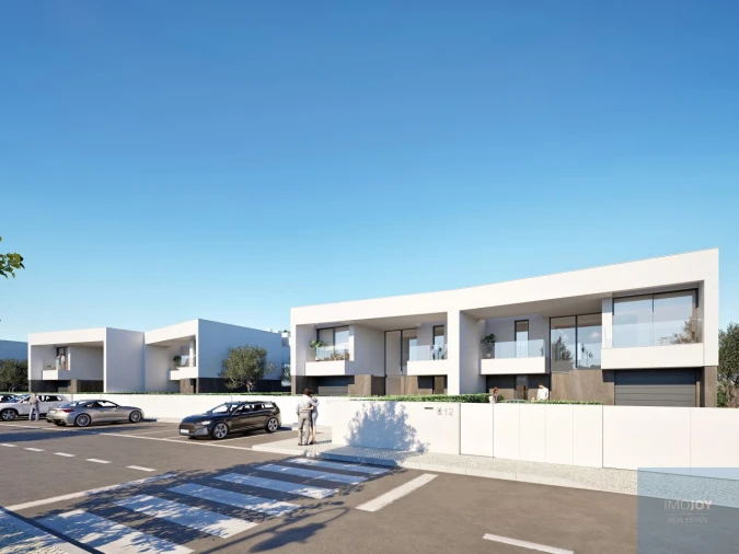 Moradia T4 para Venda em Lagos (São Sebastião e Santa Maria) Foto 23