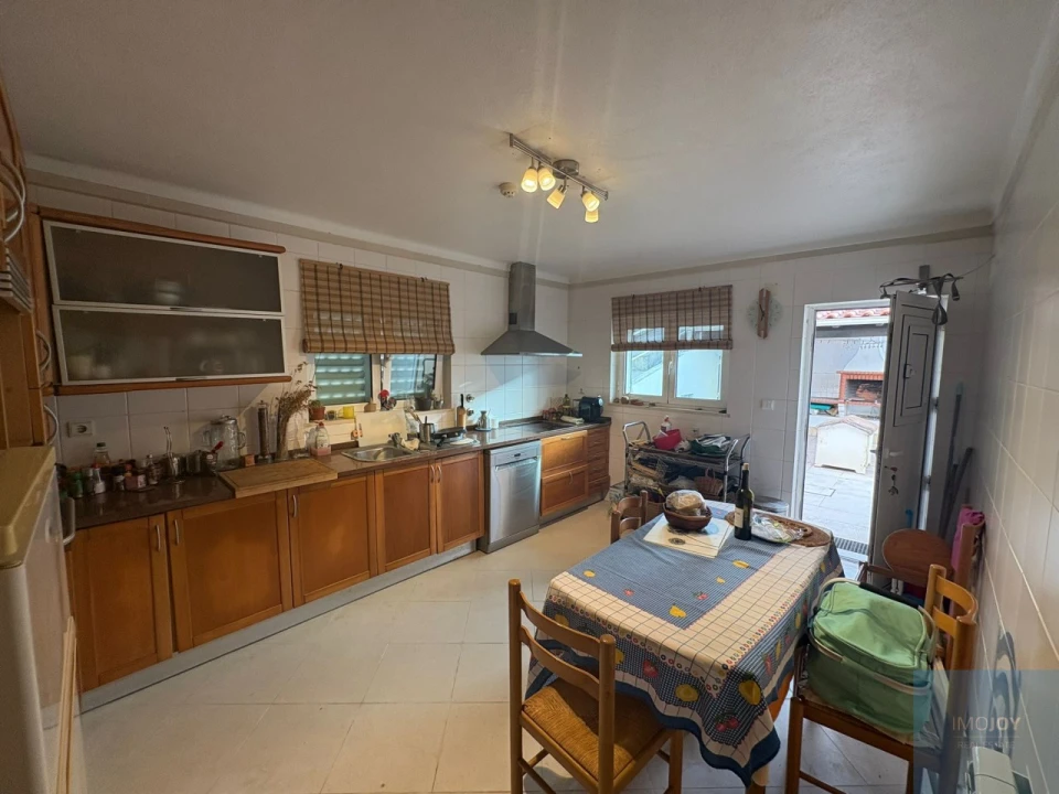 Moradia T4 para Venda em Sesimbra (Castelo) Foto 3