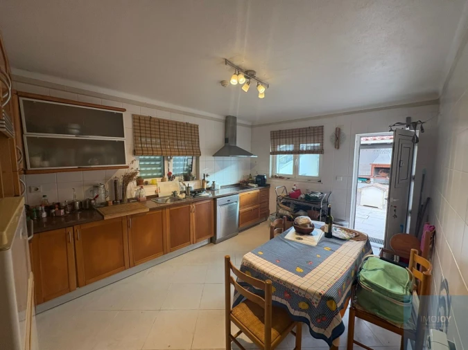 Moradia T4 para Venda em Sesimbra (Castelo) Foto 3