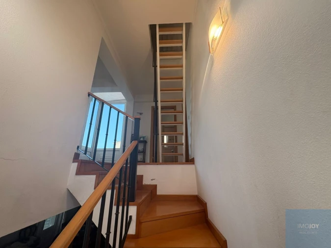 Moradia T4 para Venda em Sesimbra (Castelo) Foto 9