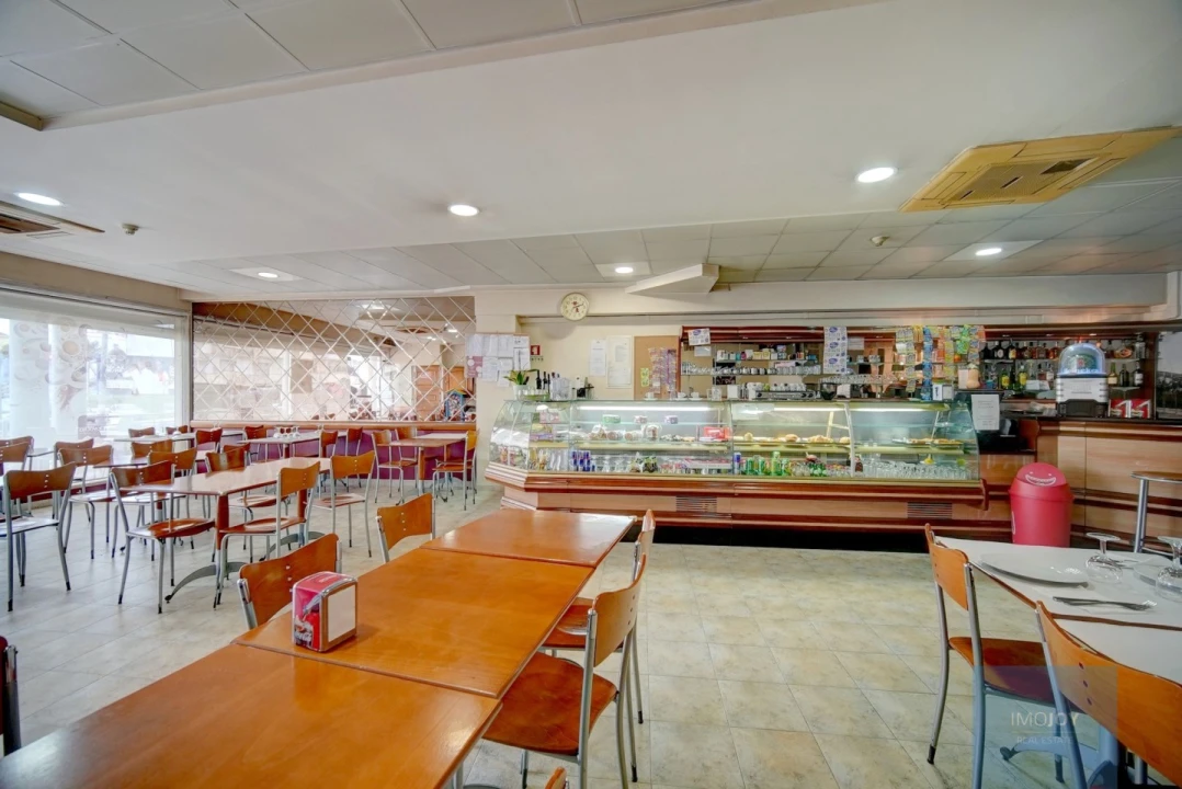 Loja para Venda em Falagueira-Venda Nova Foto 2