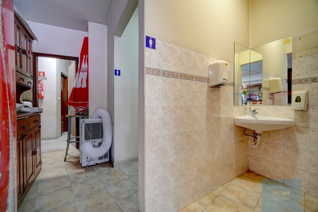 Loja para Venda em Falagueira-Venda Nova Foto 16