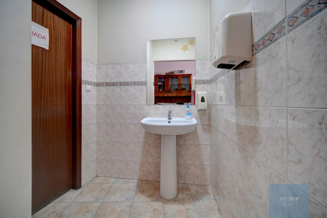 Loja para Venda em Falagueira-Venda Nova Foto 18