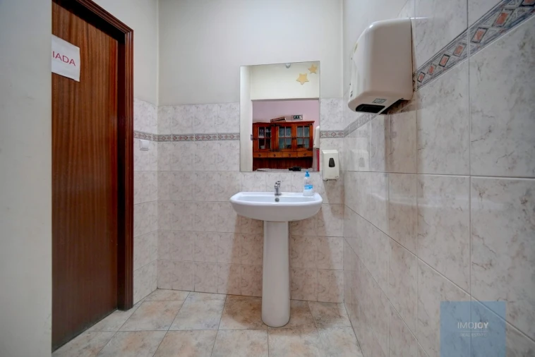 Loja para Venda em Falagueira-Venda Nova Foto 18