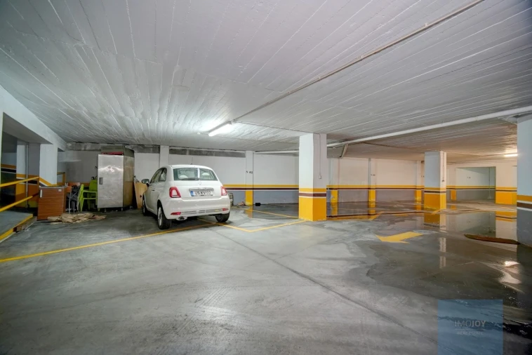 Loja para Venda em Falagueira-Venda Nova Foto 19