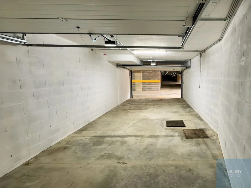 Garagem para Arrendamento em Portimão Foto 1