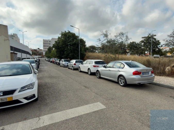 Garagem para Arrendamento em Portimão Foto 13