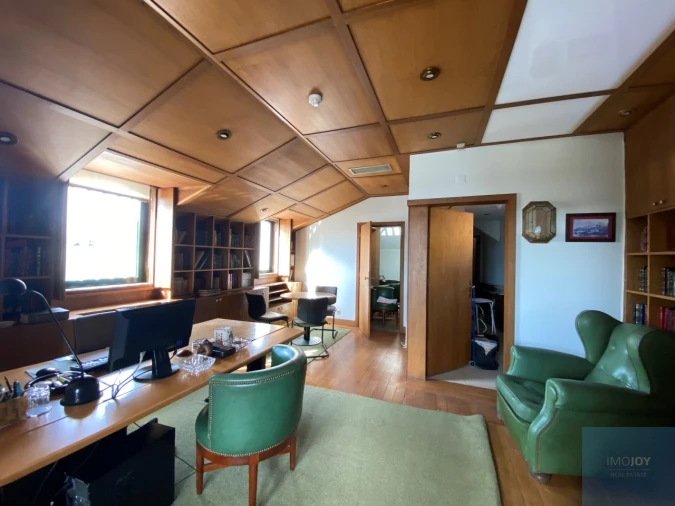 Escritório para Arrendamento em Lordelo do Ouro e Massarelos Foto 1