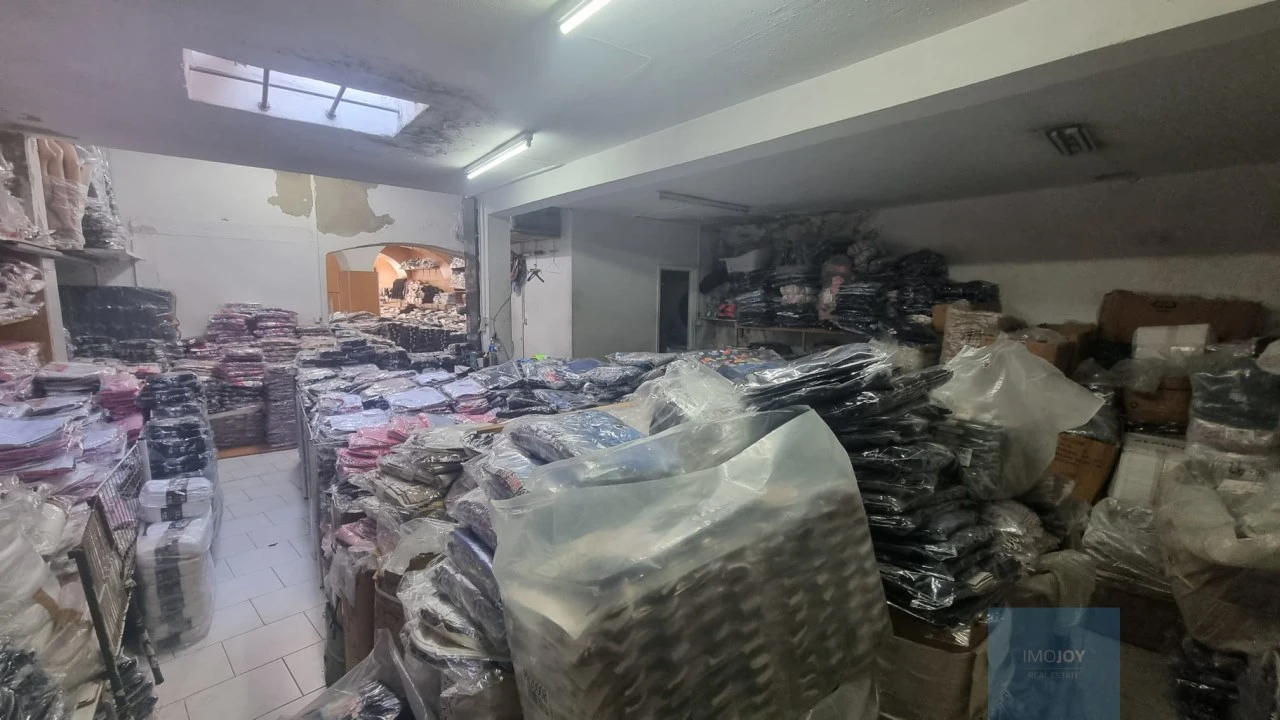 Loja para Venda em Arroios Foto 12