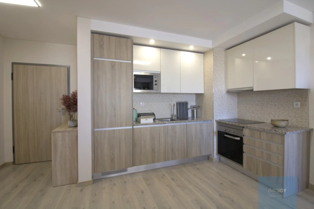 Apartamento T2 para Venda em Portimão Foto 6