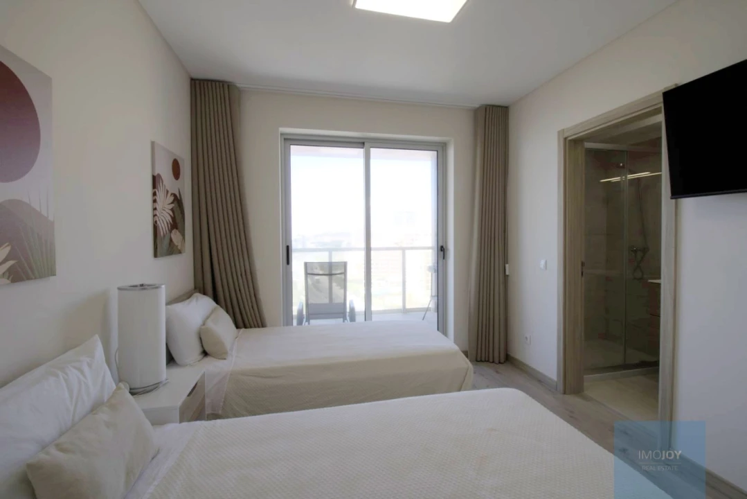 Apartamento T2 para Venda em Portimão Foto 11