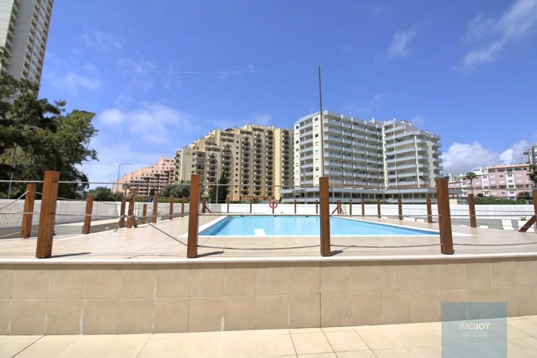 Apartamento T2 para Venda em Portimão Foto 31