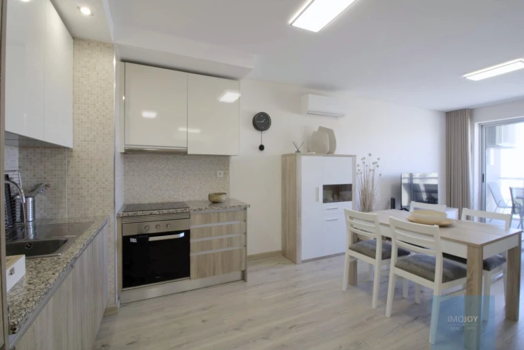 Apartamento T2 para Venda em Portimão Foto 5