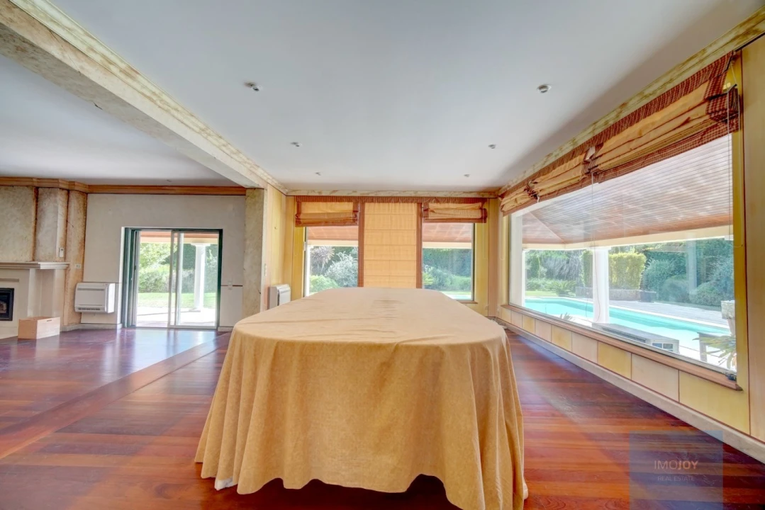 Moradia T5 para Venda em Quinta do Conde Foto 8