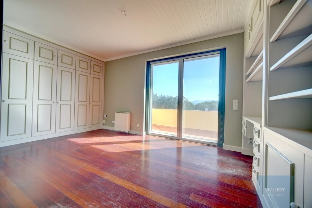 Moradia T5 para Venda em Quinta do Conde Foto 26