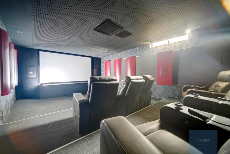 Moradia T5 para Venda em Quinta do Conde Foto 33