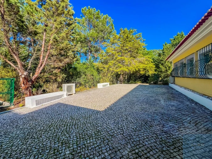 Moradia T5 para Venda em Quinta do Conde Foto 49