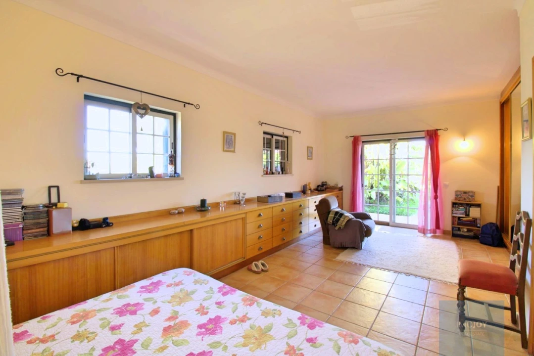 Moradia T5 para Venda em Estômbar e Parchal Foto 30