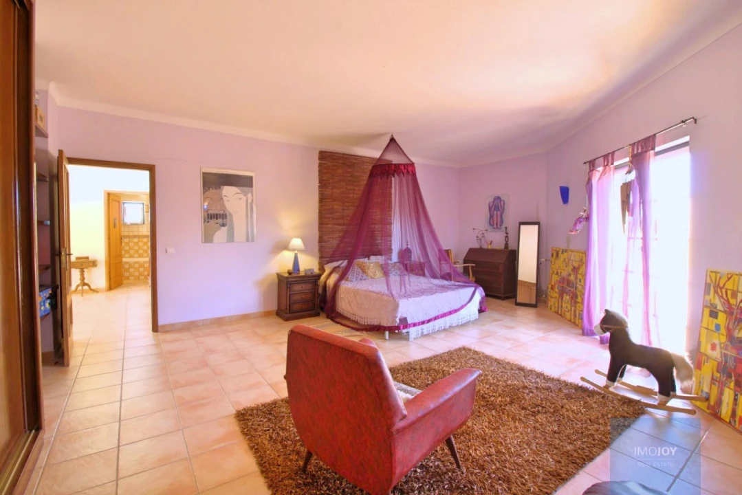 Moradia T5 para Venda em Estômbar e Parchal Foto 58