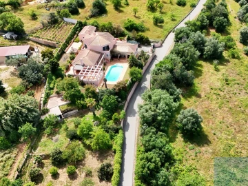 Moradia T5 para Venda em Estômbar e Parchal