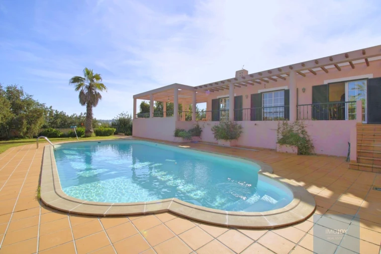 Moradia T5 para Venda em Estômbar e Parchal Foto 2