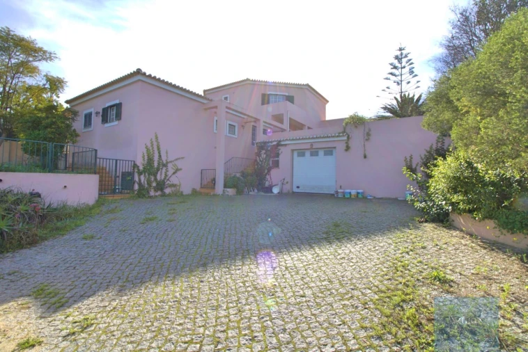 Moradia T5 para Venda em Estômbar e Parchal Foto 3