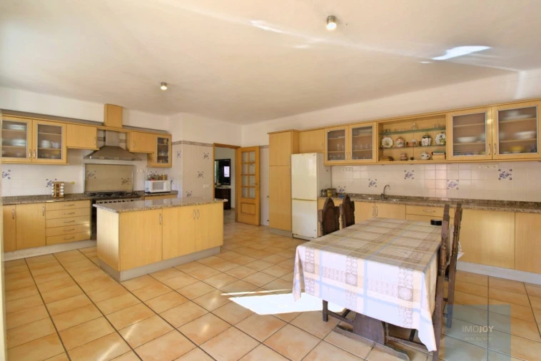 Moradia T5 para Venda em Estômbar e Parchal Foto 10