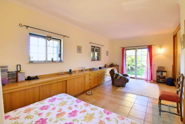 Moradia T5 para Venda em Estômbar e Parchal Foto 30