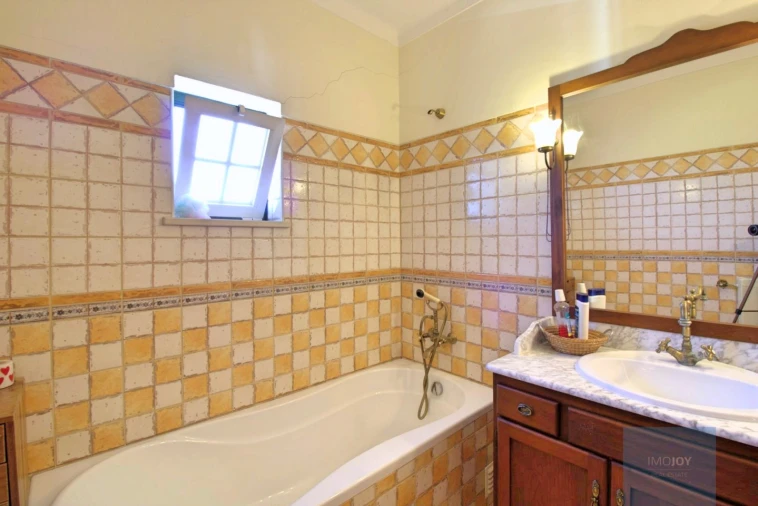 Moradia T5 para Venda em Estômbar e Parchal Foto 66