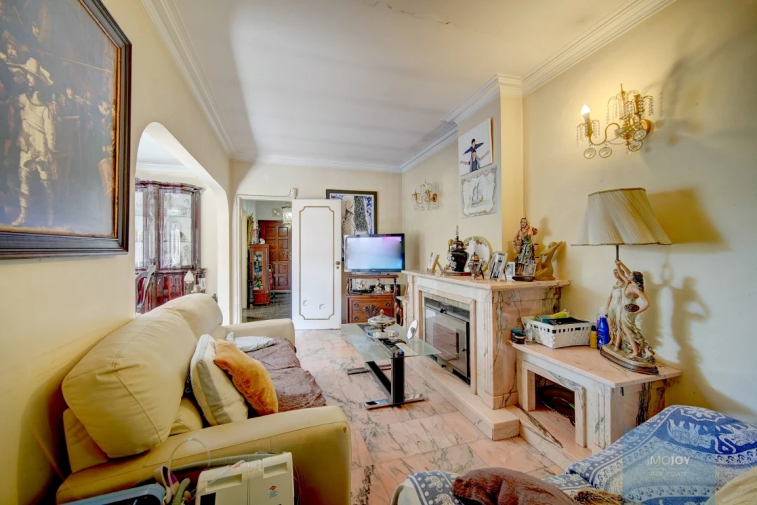 Moradia T4 para Venda em Alcabideche Foto 3