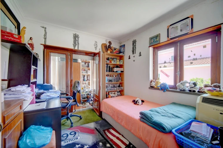 Moradia T4 para Venda em Alcabideche Foto 16