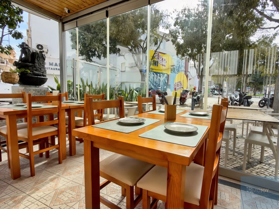 Loja para Arrendamento em Portimão Foto 7