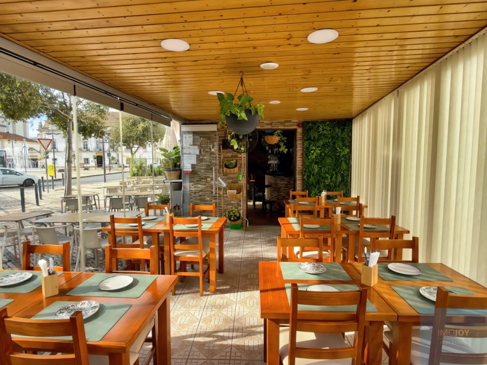 Loja para Arrendamento em Portimão Foto 8