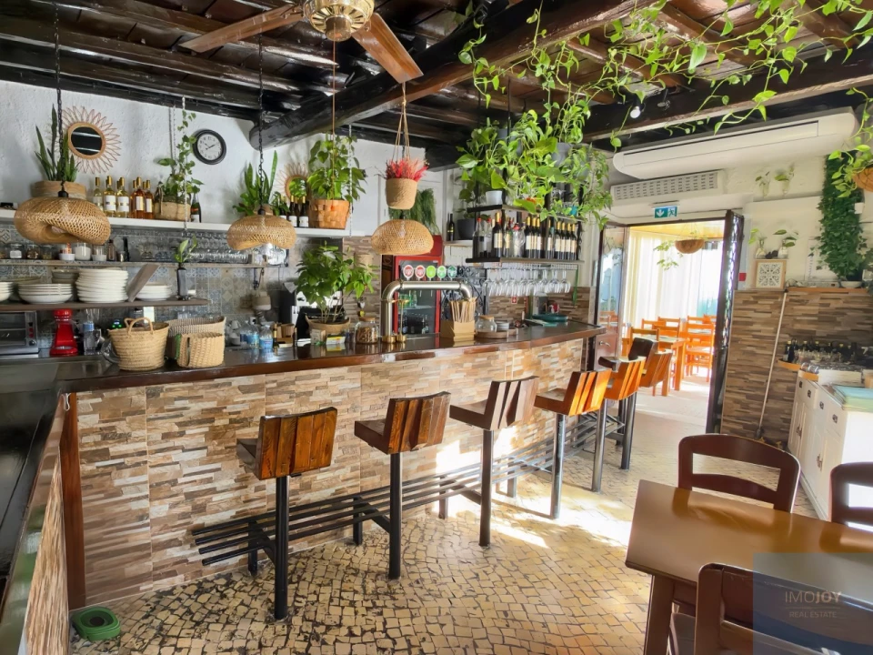 Loja para Arrendamento em Portimão Foto 10