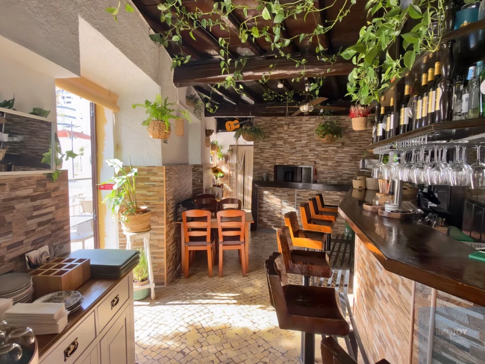 Loja para Arrendamento em Portimão Foto 15