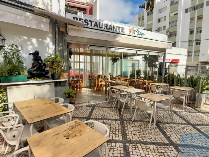 Loja para Arrendamento em Portimão Foto 6