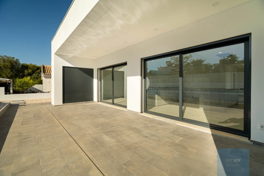 Moradia T3 para Venda em Mexilhoeira Grande Foto 6