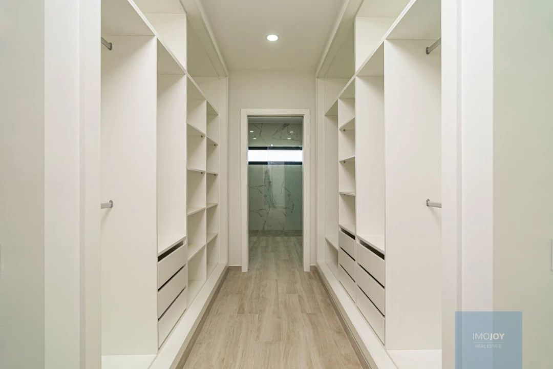 Moradia T3 para Venda em Mexilhoeira Grande Foto 23