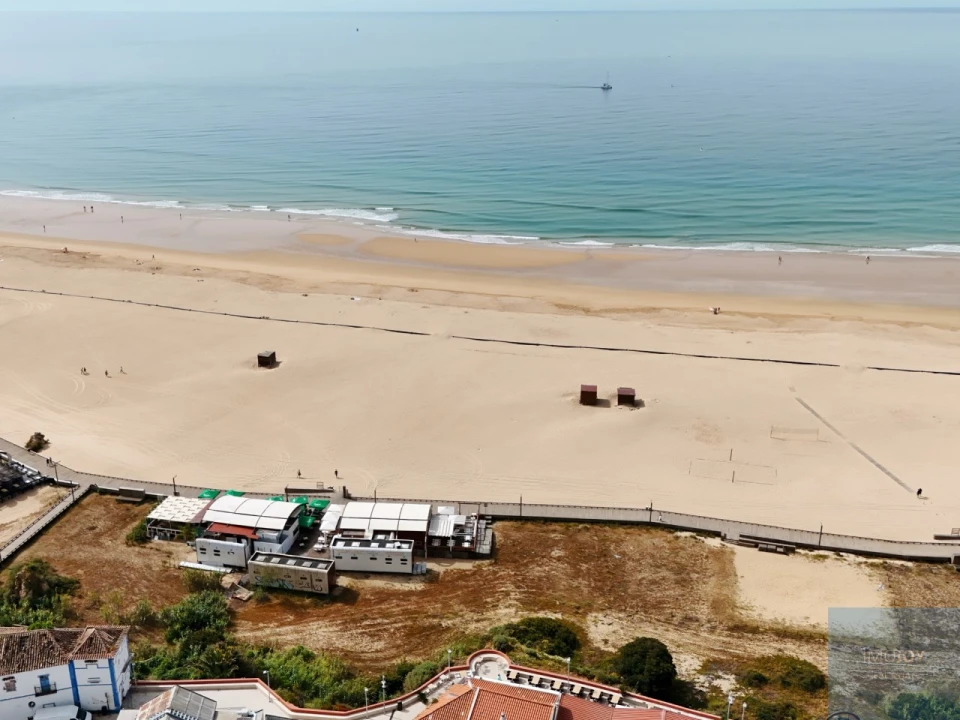 Apartamento T2 para Venda em Portimão Foto 33
