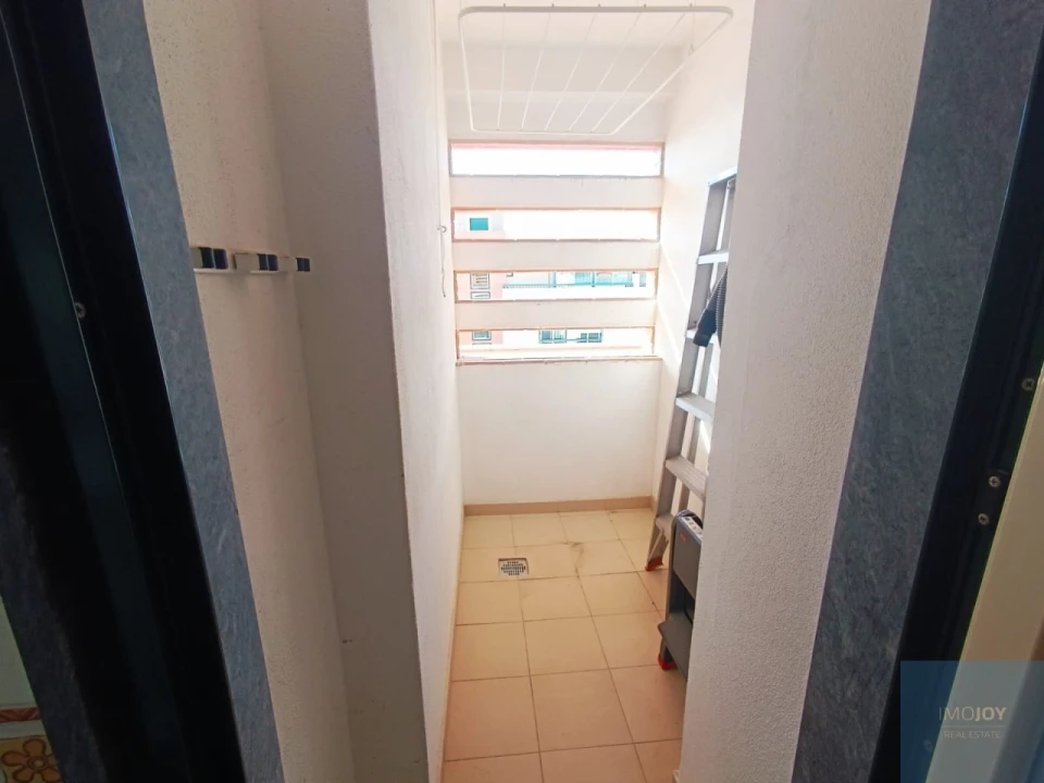 Apartamento T3 para Arrendamento em Carnaxide e Queijas Foto 12