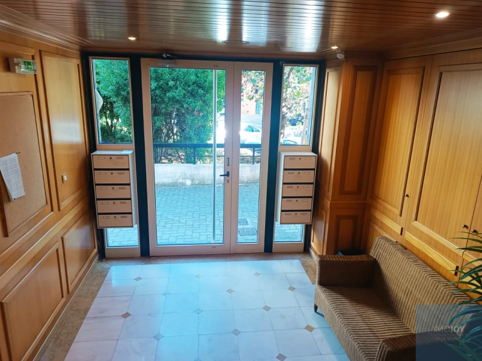 Apartamento T3 para Arrendamento em Carnaxide e Queijas Foto 40