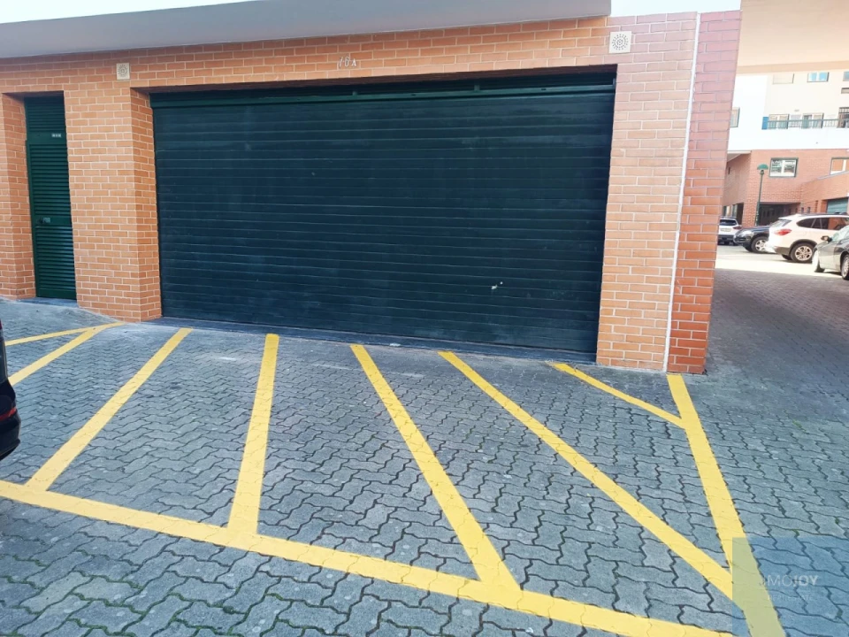 Apartamento T3 para Arrendamento em Carnaxide e Queijas Foto 46