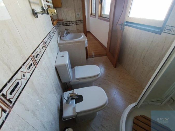 Apartamento T3 para Arrendamento em Carnaxide e Queijas Foto 31