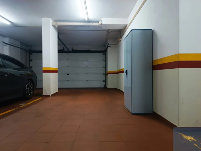 Apartamento T3 para Arrendamento em Carnaxide e Queijas Foto 43