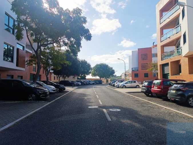 Apartamento T3 para Arrendamento em Carnaxide e Queijas Foto 48