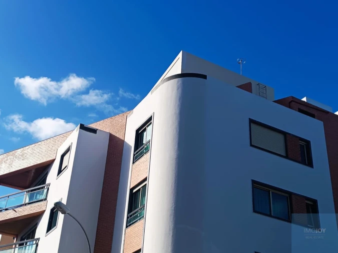 Apartamento T3 para Arrendamento em Carnaxide e Queijas Foto 50