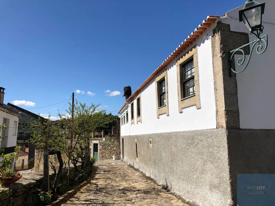 Quinta T4 para Venda em Vila Nova de Foz Côa Foto 34